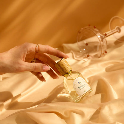 Apa de parfum, NOU Freesia, 50ml Femei